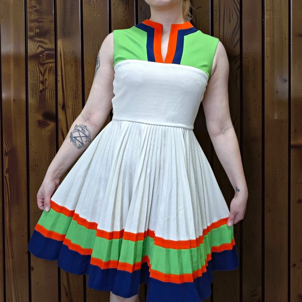 Vintage 60s 70s Mod Pleated Tennis Dress Space Age Colorblock Keyhole S / 4